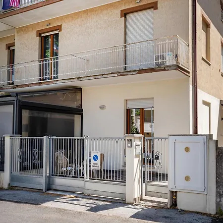 Relax With Parking - Il Lupo Affitta Apartman Cattolica